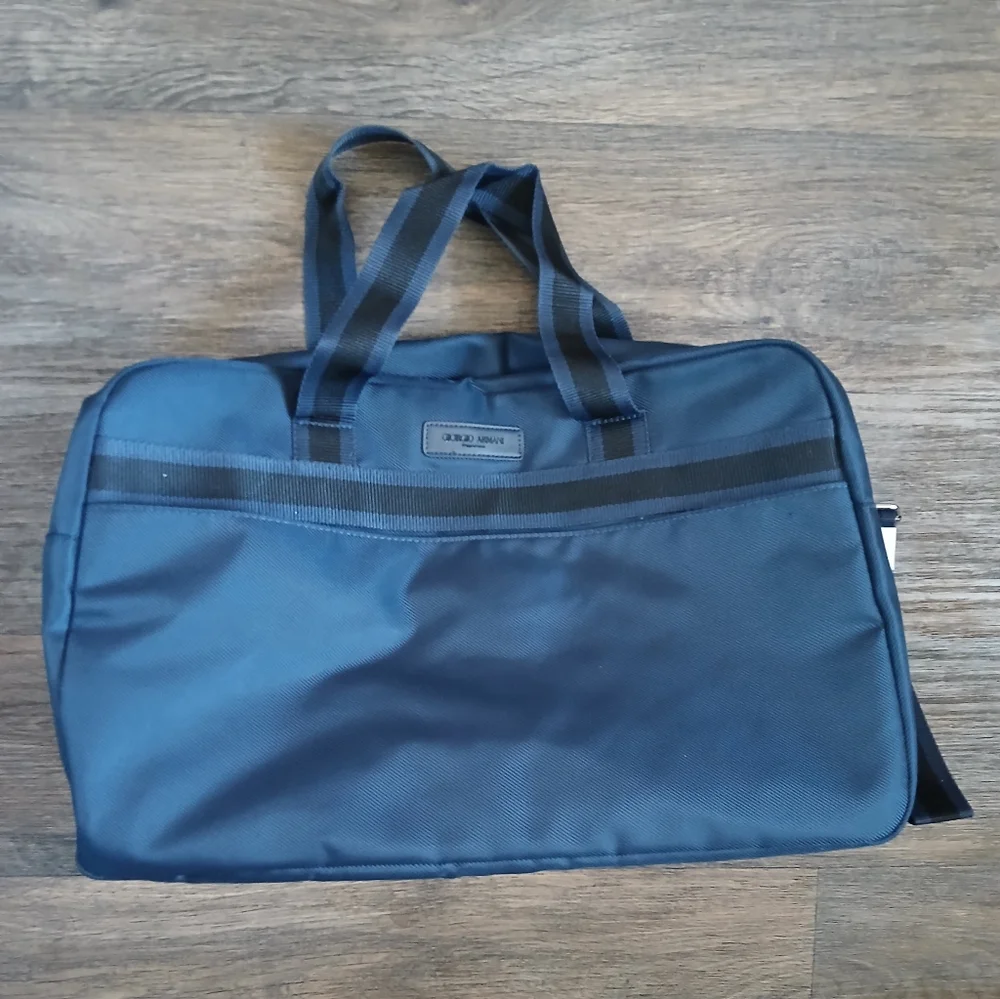 New Giorgio Armani Mens's Travel Bag in Navy.